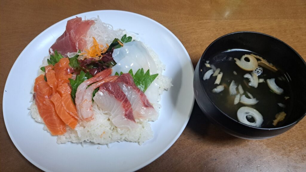夜中の時短メシ。